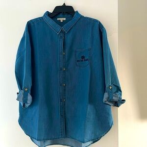 NWOT Notre Dame Ladies button down shirt